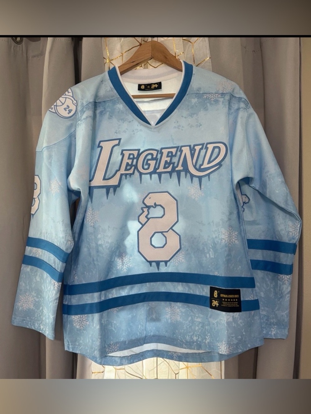 8/24 Legend Bryant NHL Hockey Jersey| Size XL | NWOT| G1